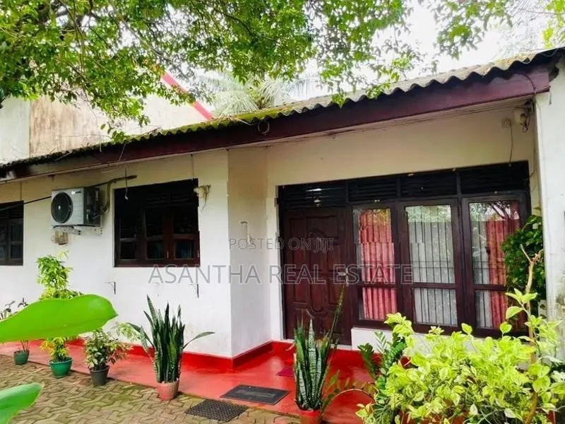 10 P With Single Story House Sale At Ambagahapura Maharagama