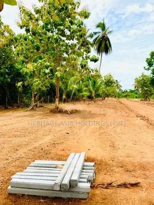 අනුරාධපුර නගරයෙන් සින්නක්කර බිම් කොටස්
