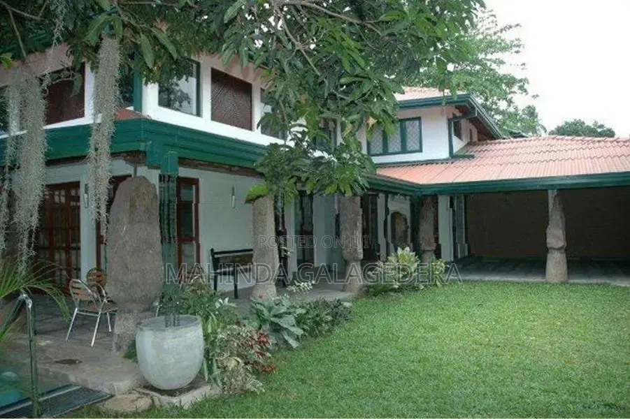 Luxury Villa for Rent in Colombo Suburb Pitakotte