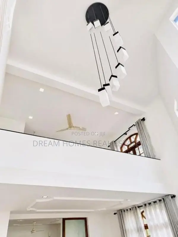 Spacious 5-Bedroom House for Sale in Kahanthota, Malabe