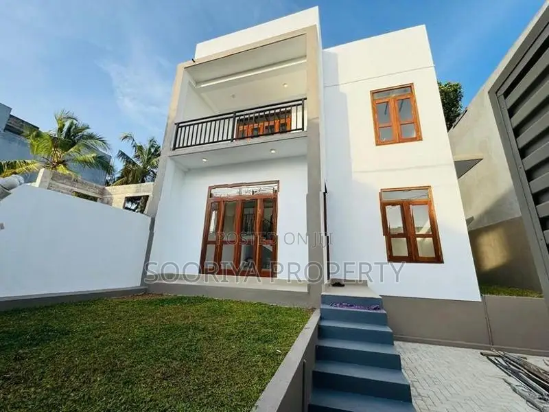 Architectural Designed Brand New Luxury House for Sale - Piliyandala