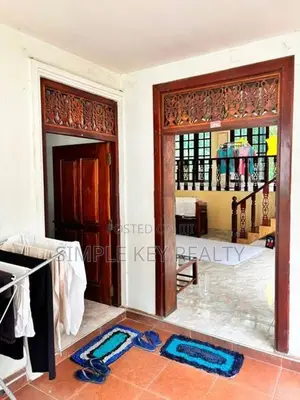 Valuable Land with House for Sale in Gampaha Yakkala