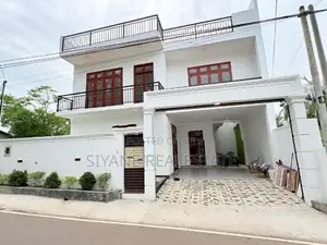 Brand New Modern Luxury House for Sale in Piliyandala