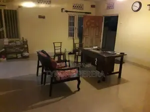 Moratuwa / Rawathawatte 50m to Galle Road House
