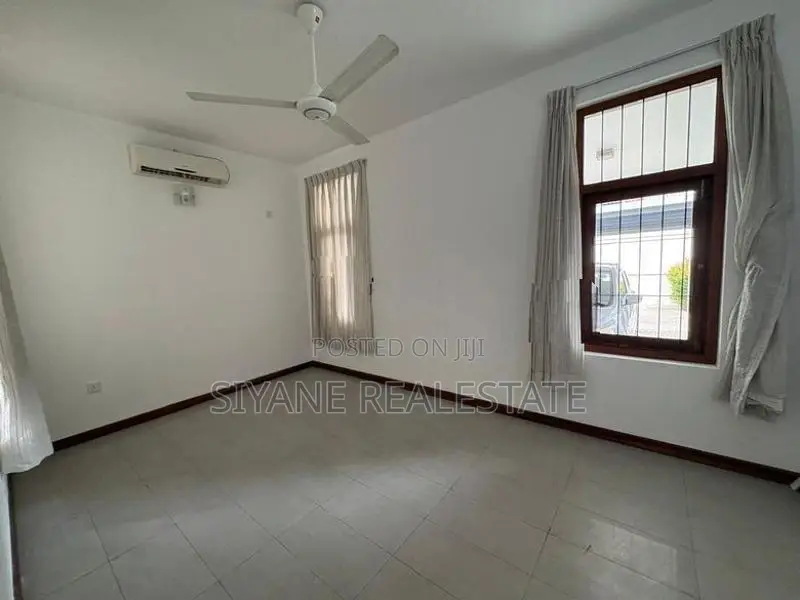 Luxury House Sale in Thalawathugoda