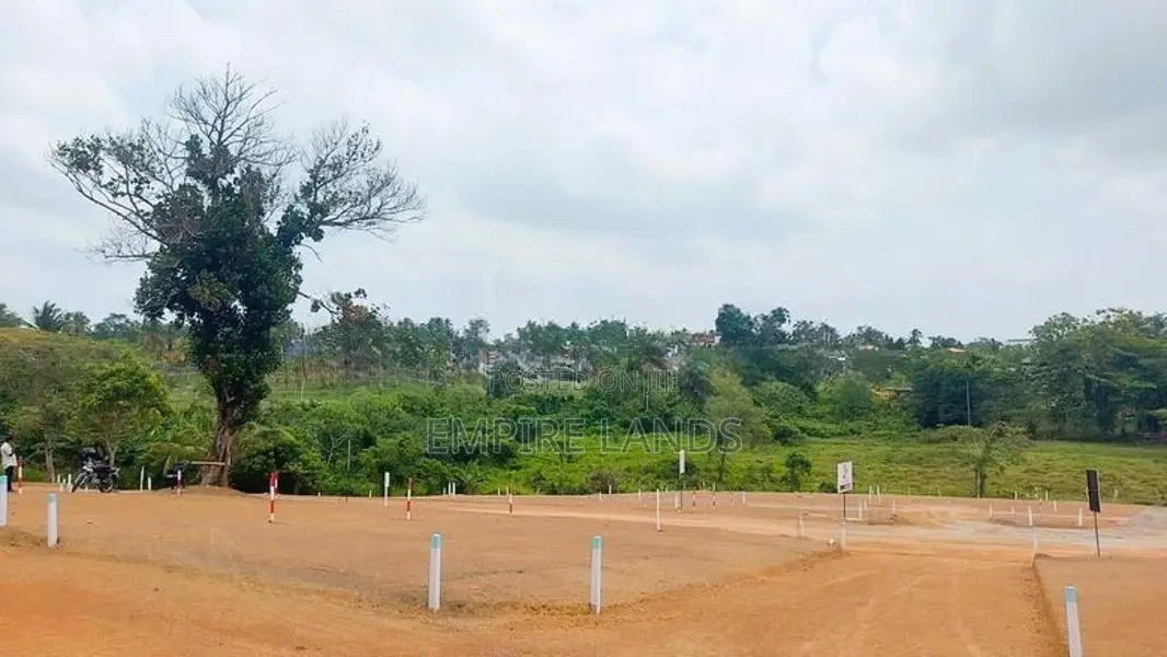 Luxury Land for Sale in Polgasowita Wethara Samagi Mawatha