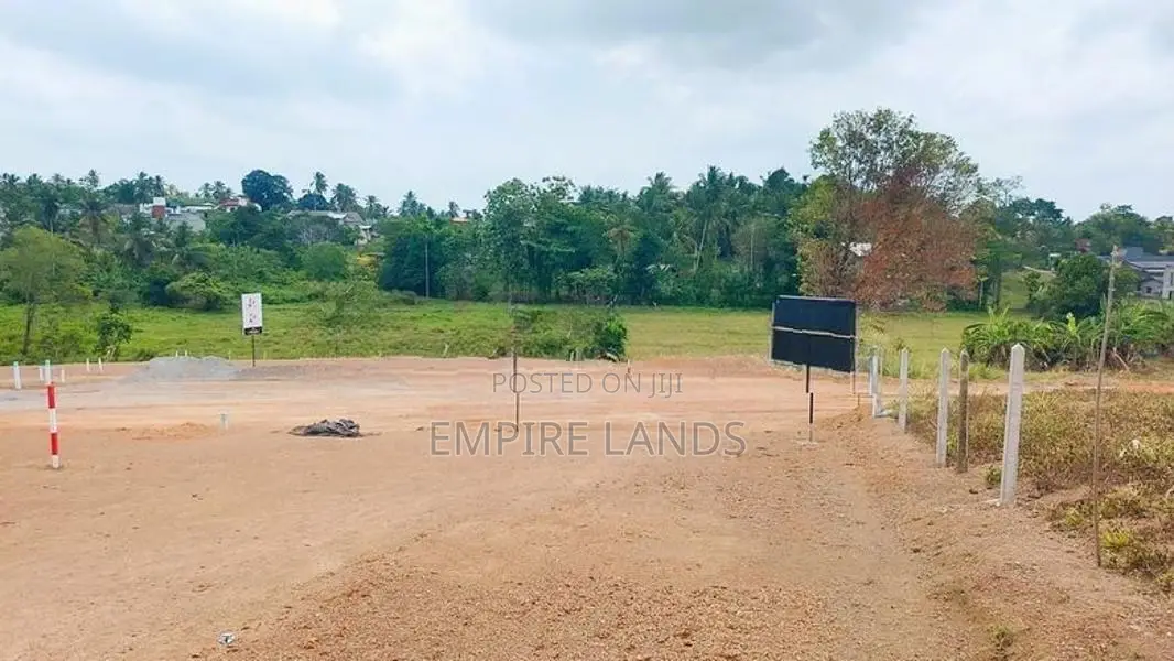 Exclusive Land Plots in Polgasowita – Piliyandala Facing Samagi Mawath