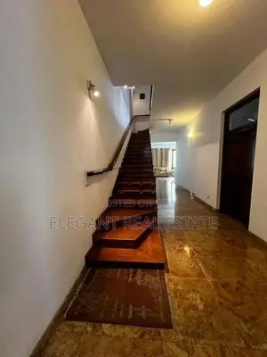07 Bedroom Unfurnished House for Sale in Colombo (A6463)