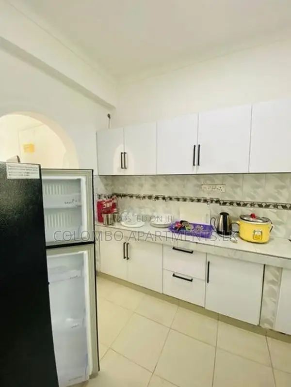 Apartment for Short-Term Rental in Colombo 06. (Property Code: CSPL101