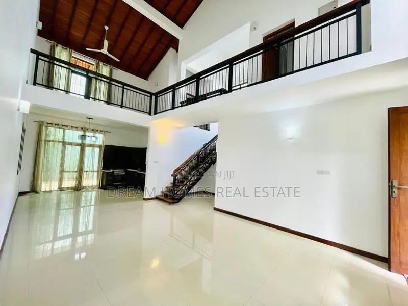 Luxury House for Sale in Battaramulla