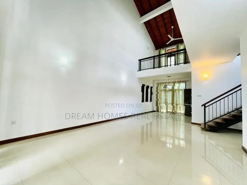 Luxury House for Sale in Battaramulla