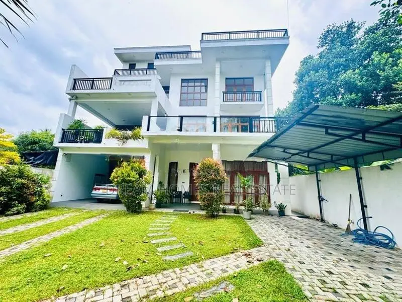Super Luxury 12 Br House for Sale – Thalawathugoda