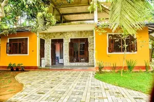 Spacious Two-Storey House for Sale – 16 Perches Gonapinuwala