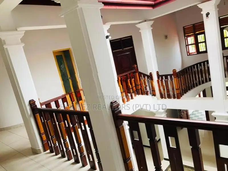 Spacious 6-Bedroom House for Sale - Nugegoda