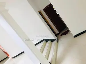 Spacious 6-Bedroom House for Sale - Nugegoda
