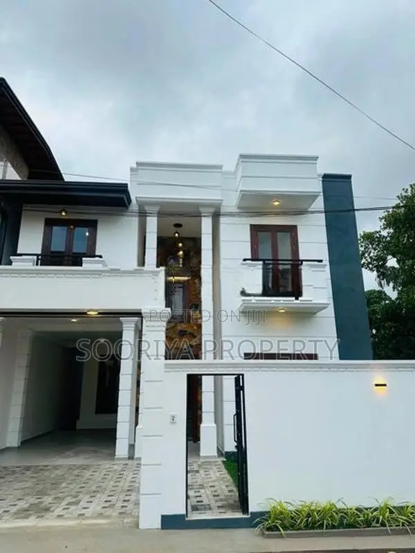 Super Luxury Brand New House for Sale in Boralesgamuwa