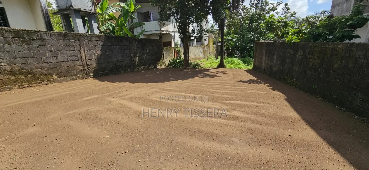 20.35 P Valuable Land for Sale in Pamunuwa - Maharagama