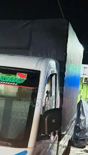 Maxximo lorry රථයේ කැනපිය ඉක්මණින් විකිණීමට for Lorry