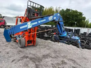 Tadano super Z FX crane 2.60 ton 4 steps.  Remote control for All