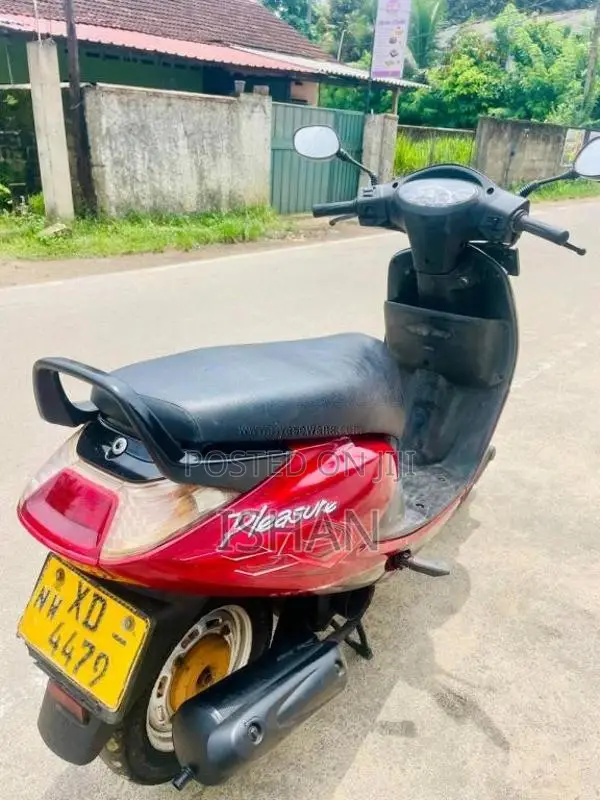 Hero Pleasure 2012 Motorbike (Used)