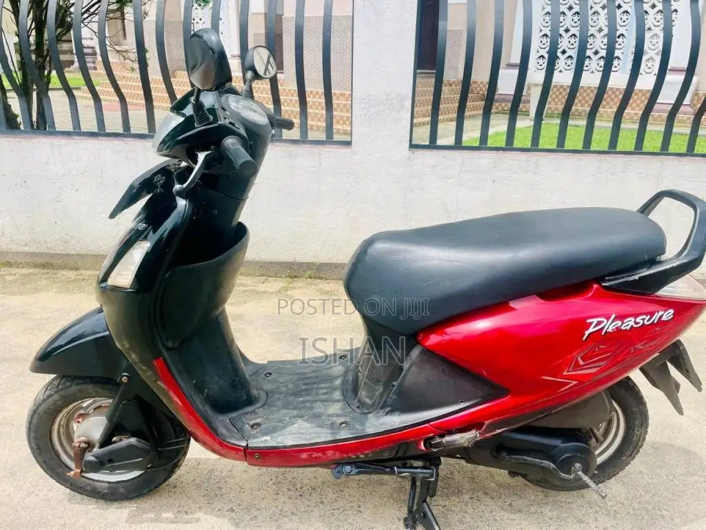 Hero Pleasure 2012 Motorbike (Used)