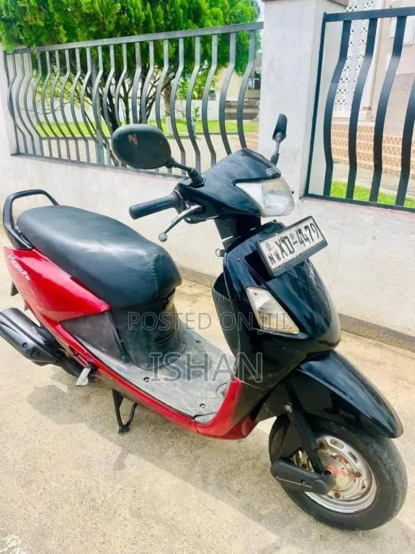 Hero Pleasure 2012 Motorbike (Used)