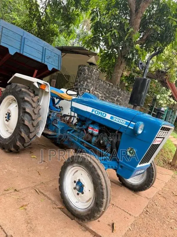 Ford 3600 1982 Tractor (Used)