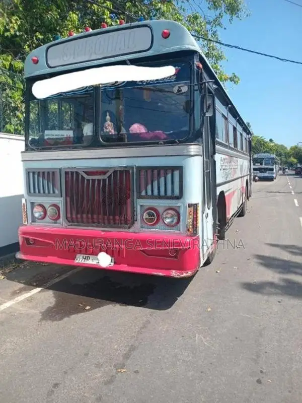 Ashok-Leyland Leyland 2003 Bus (Used)