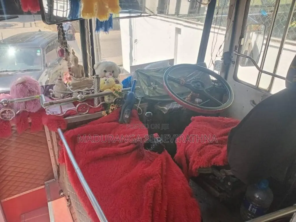 Ashok-Leyland Leyland 2003 Bus (Used)