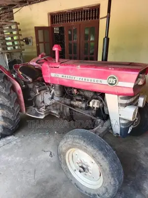 Massey-Ferguson 135 1996 Tractor (Used)