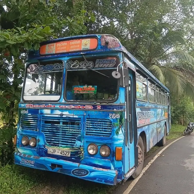 Ashok-Leyland Hino Power Ruby 2004 Bus (Used)