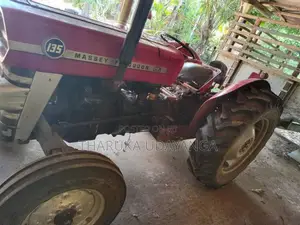 Massey-Ferguson 135 1996 Tractor (Used)