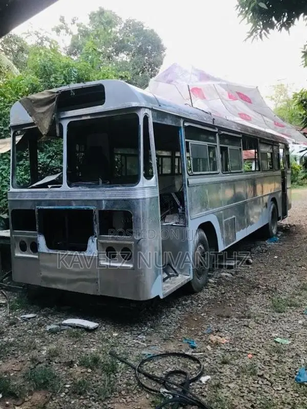 Ashok-Leyland Ruby 2002 Bus (Used)