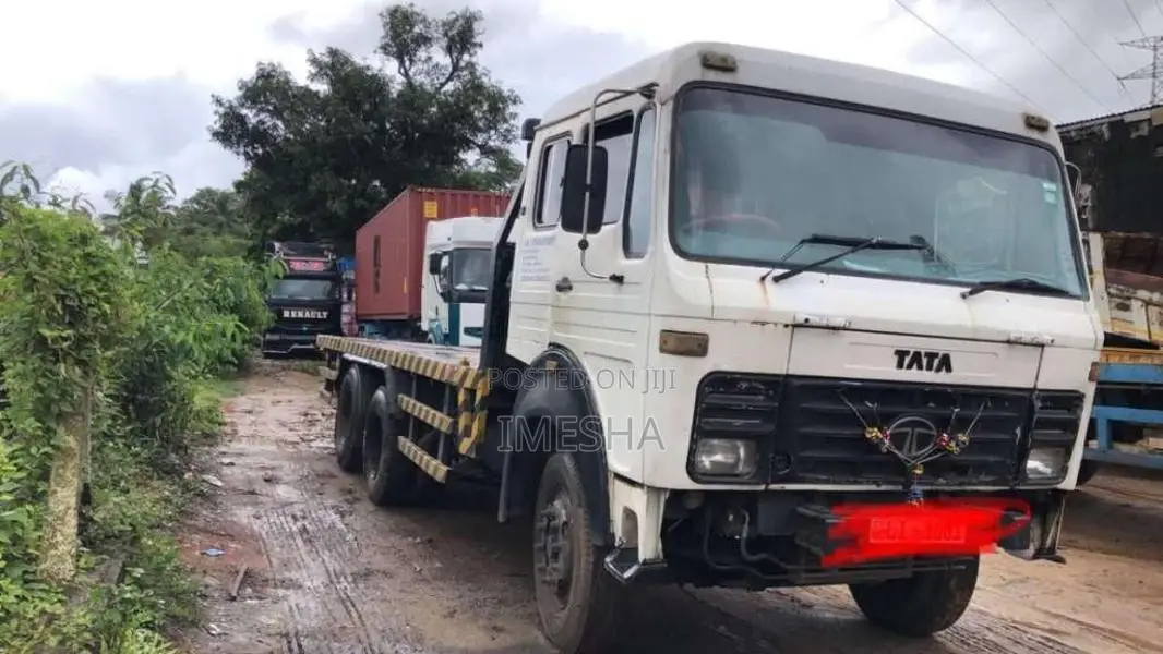 Tata 2516 2010 Heavy-Duty (Used)