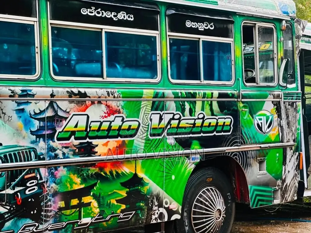 Ashok-Leyland Leyland 2002 Bus (Used)