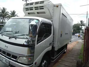 HINO Freezer 2009 Lorry (Used)