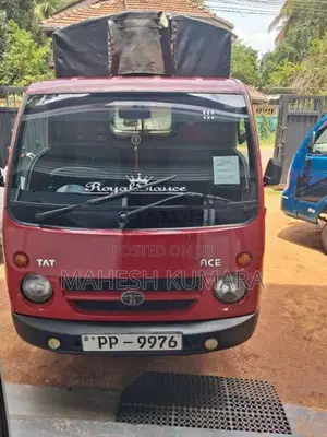 Tata Dimo Batta 2010 Lorry (Used)
