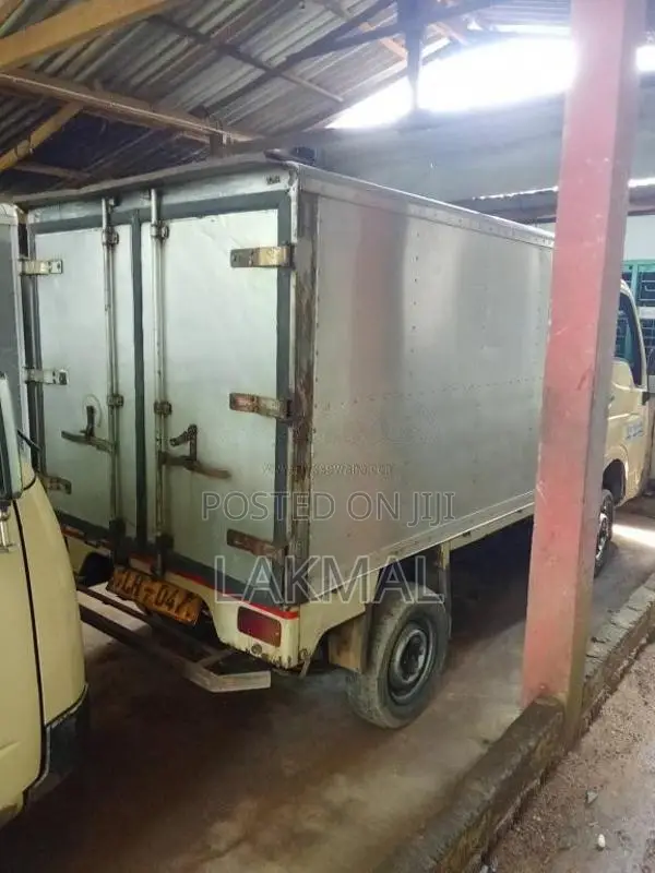 Tata Dimo Batta 2010 Lorry (Used)