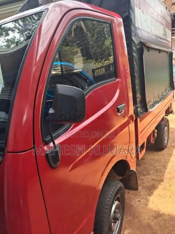Tata Dimo Batta 2010 Lorry (Used)