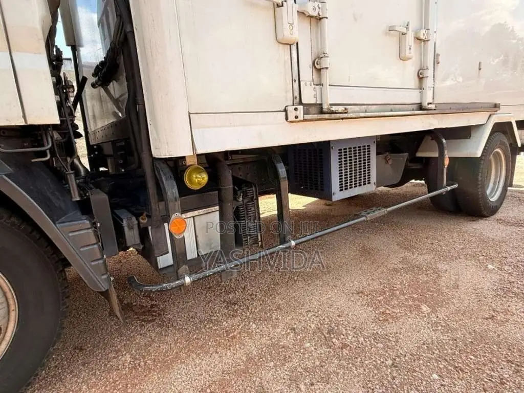 Mitsubishi Fuso 2018 Lorry (Used)