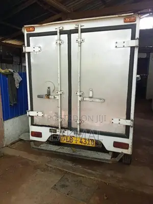Tata Dimo Batta 2007 Lorry (Used)