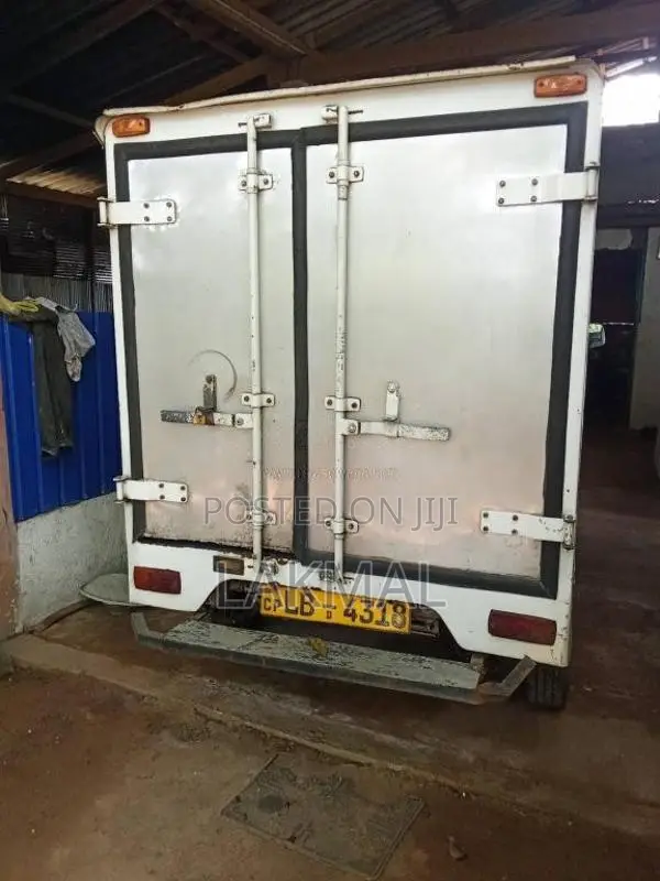 Tata Dimo Batta 2007 Lorry (Used)