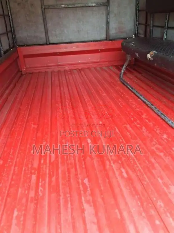 Tata Dimo Batta 2010 Lorry (Used)