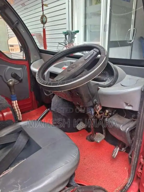 Tata Dimo Batta 2010 Lorry (Used)