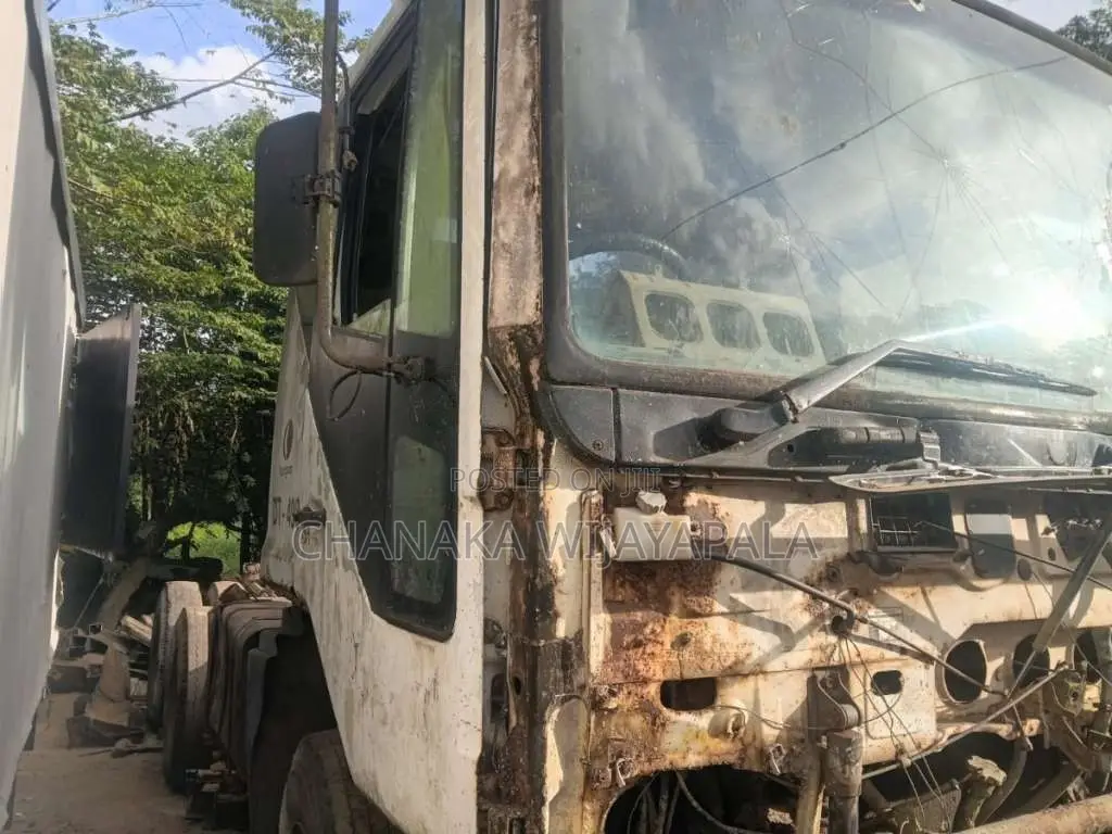 Daewoo 10 Wheel 2002 Lorry (Used)
