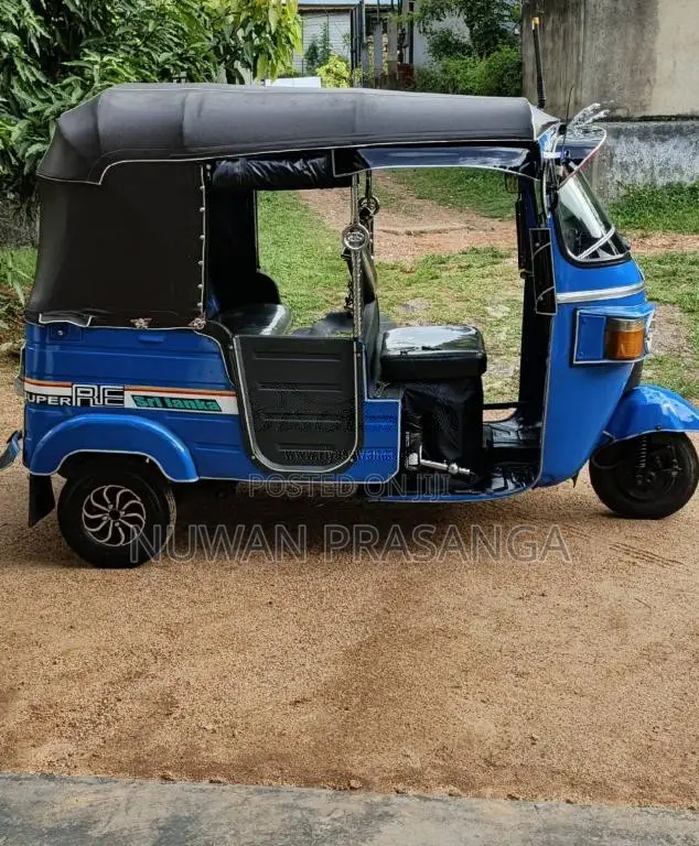 Bajaj Re 2010 Three Wheel (Used)