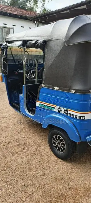 Bajaj Re 2010 Three Wheel (Used)