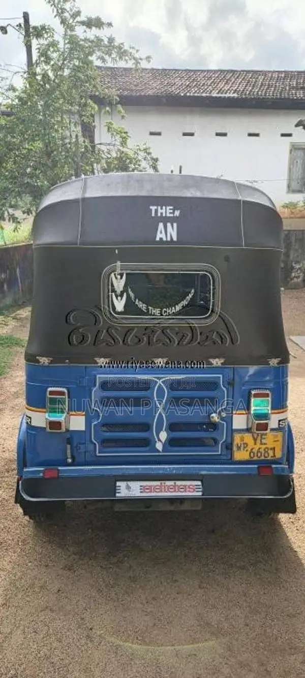 Bajaj Re 2010 Three Wheel (Used)
