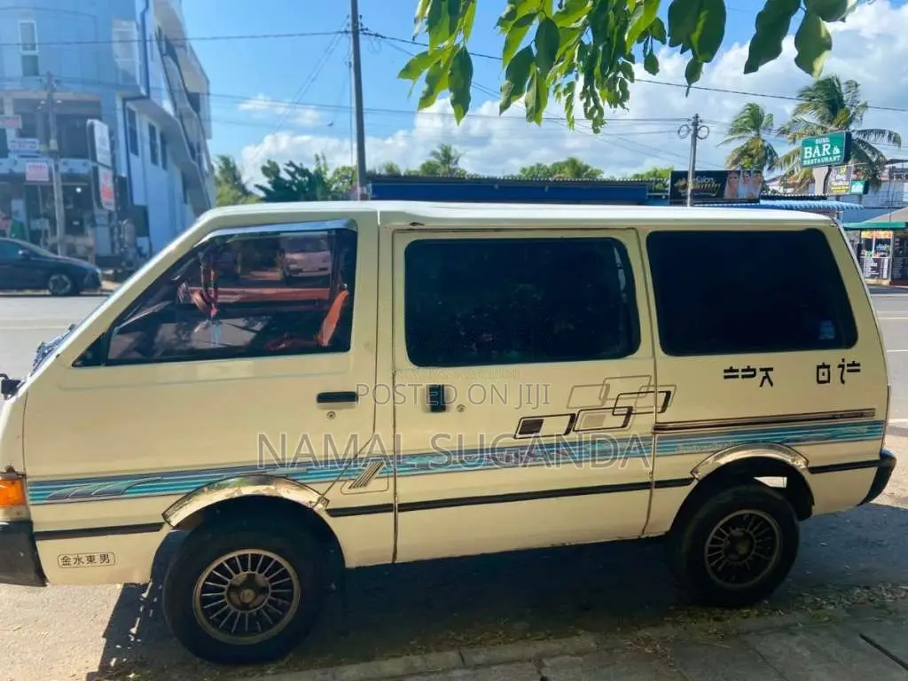 Nissan Vanette 1992 Van (Used)