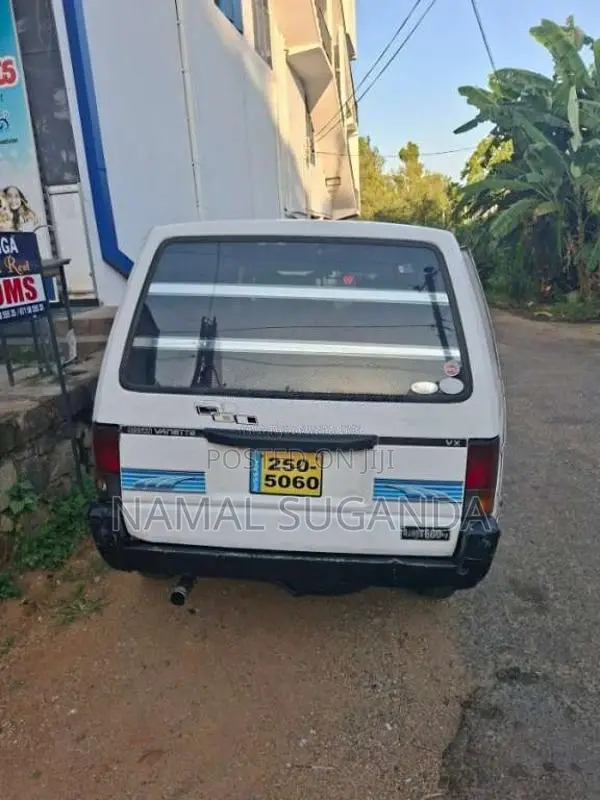 Nissan Vanette 1992 Van (Used)